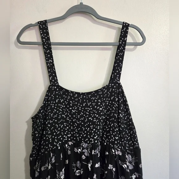 Terra and Sky Maxi Dress - Picture 5 of 8